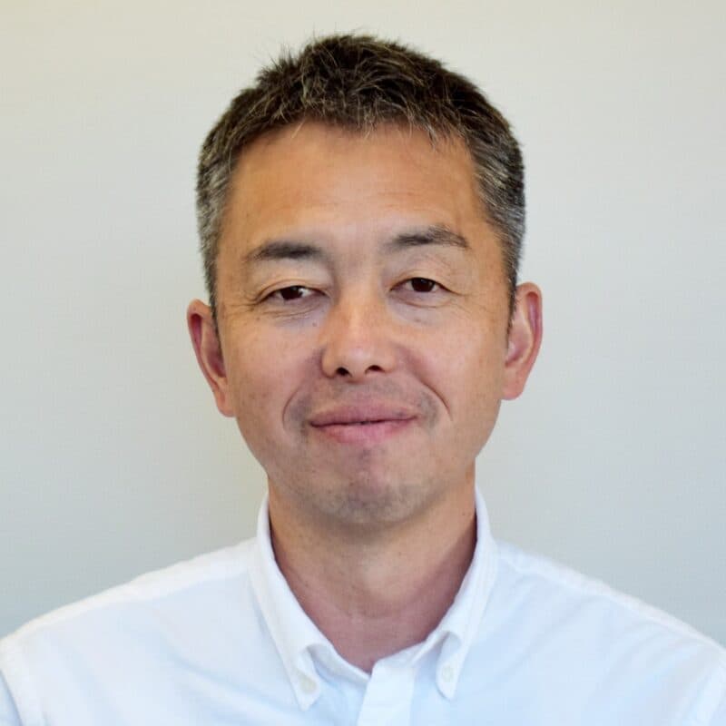 赤坂雅士